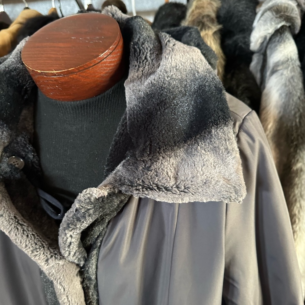 Dennis by Dennis Basso Luxury Reversible Faux Fur Coat w/ Detachable Hood - 1x - Picture 6 of 7